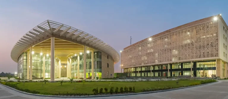 Amity University Kolkata BTech Fees 2025