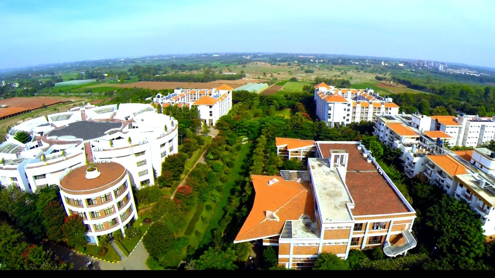 Alliance University BTech Fees bg image