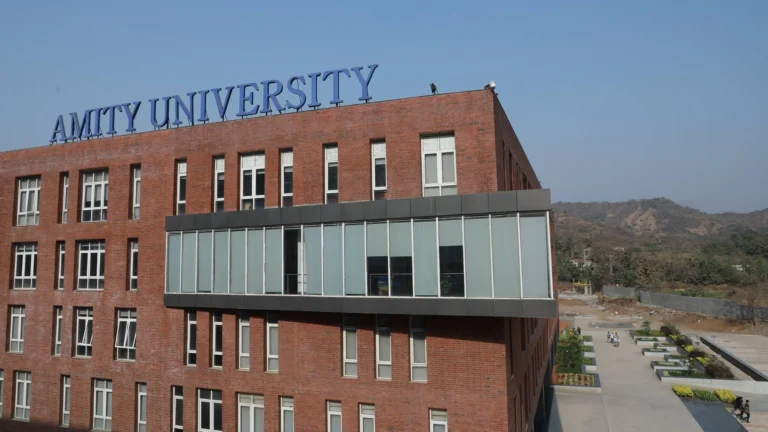 Amity University Mumbai BDes Admission